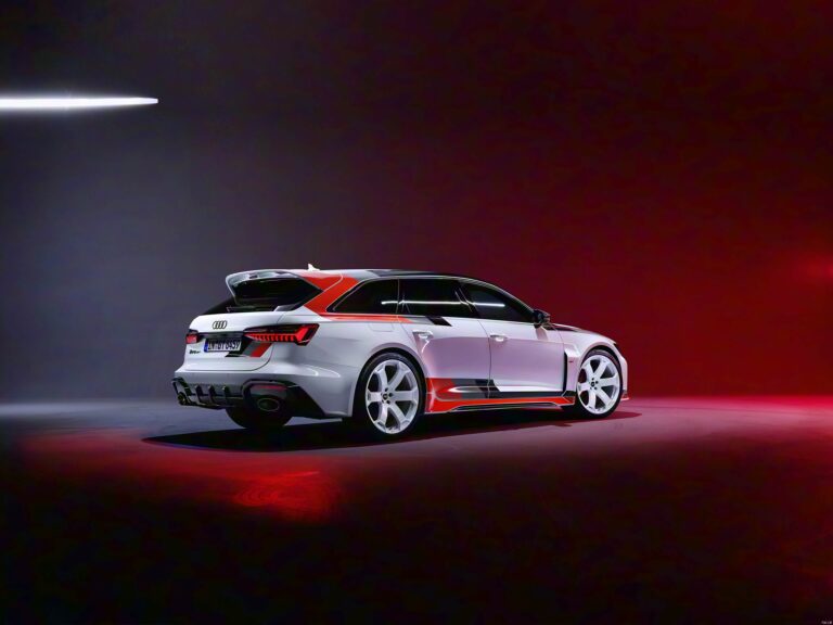 AUDI RS 6