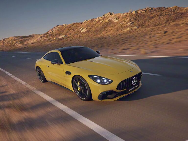 MERCEDES-BENZ AMG GT