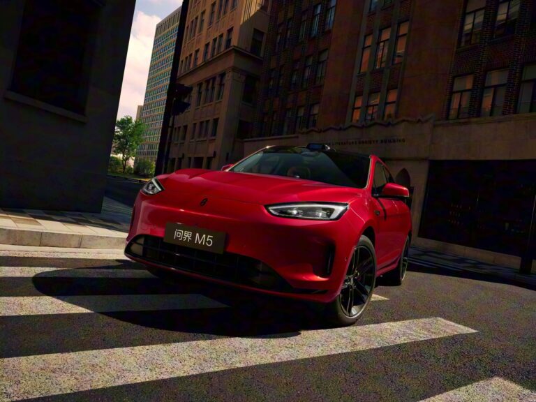 AITO Wenjie M5